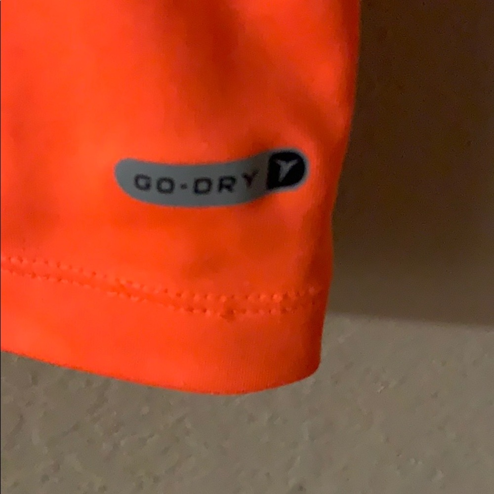 Boys Old Navy Active Go-Dry shirt. - Picture 3 of 5